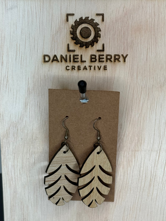 Wooden dangle earrings