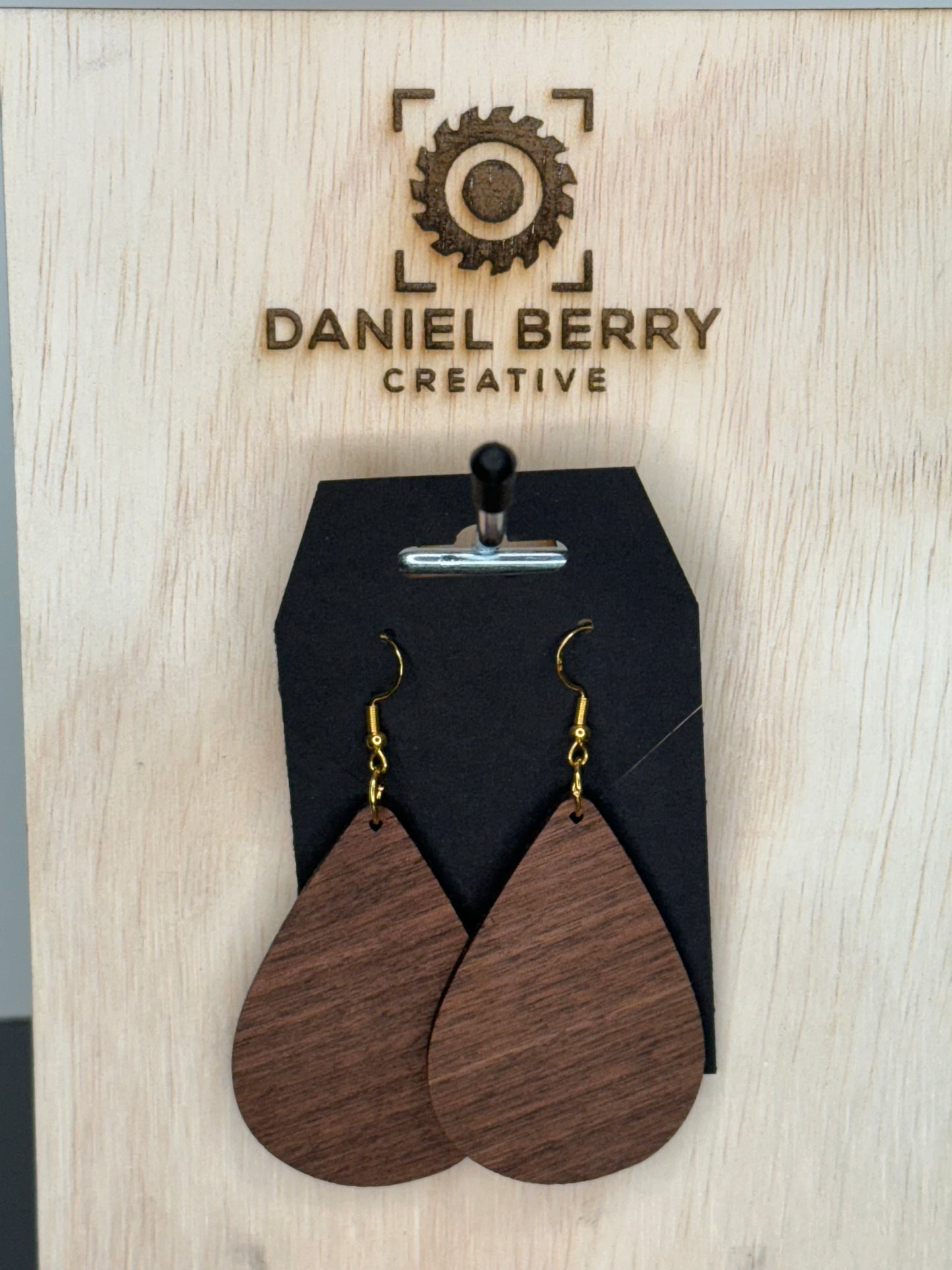 Wooden dangle earrings