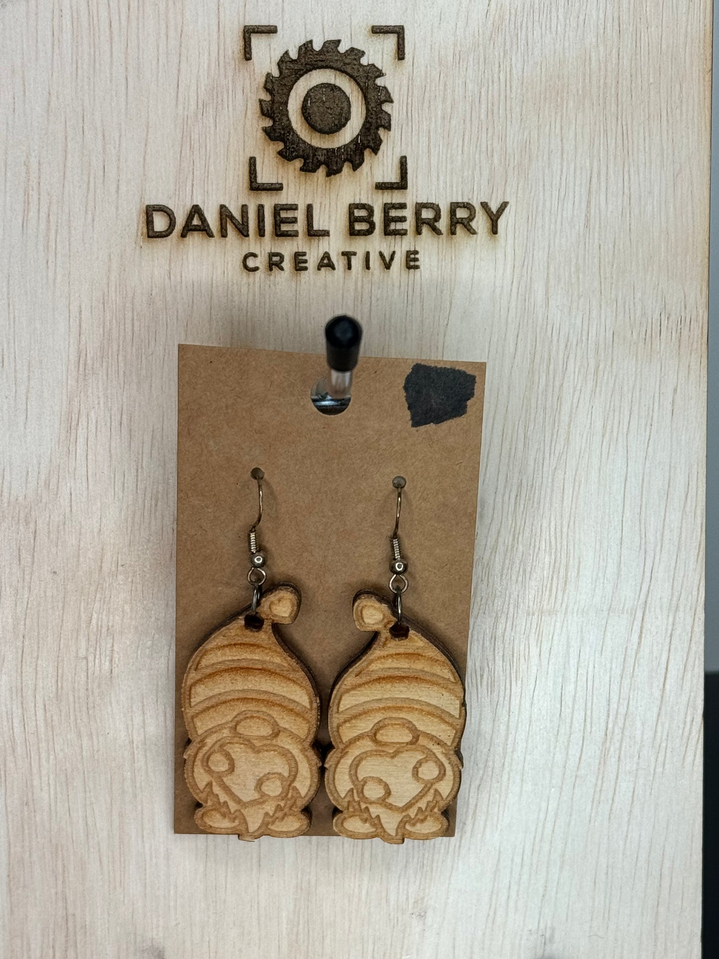 Wooden dangle earrings